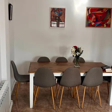 Nisas Vut-6351-as Apartment